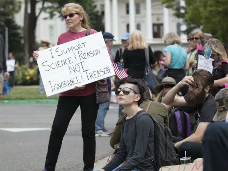 042217 Science March Sacramento 08 VN P